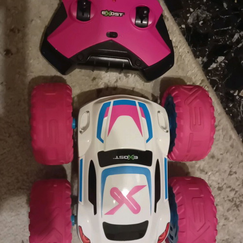 Silverlit Exost 360 Cross Amazone remote control stunt car like new
