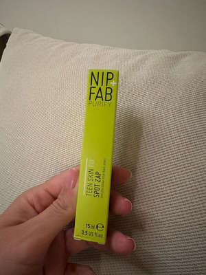 Teen Skin Fix Spot Zap facial cleansing roller 15ml new