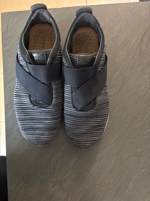Geox men's shoes like new, blue