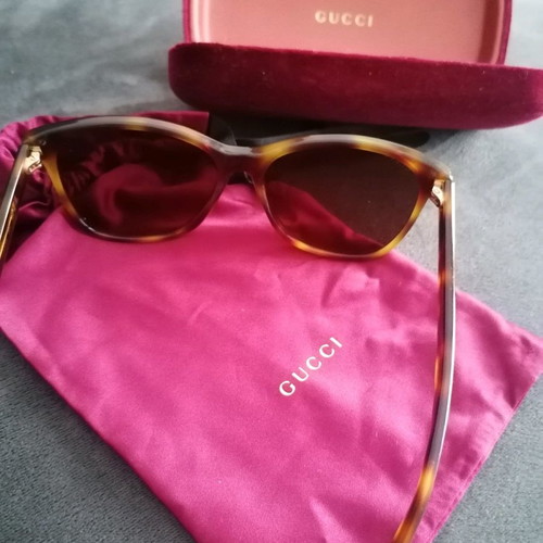 Γυαλιά ηλίου Gucci σαν καινούργια