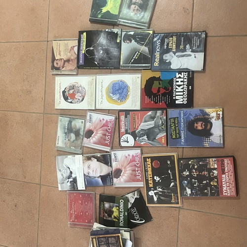 Various CDs like new, around 50 pieces