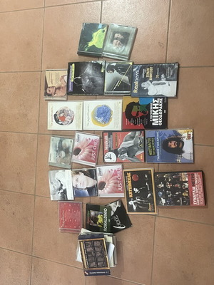 Various CDs like new, around 50 pieces