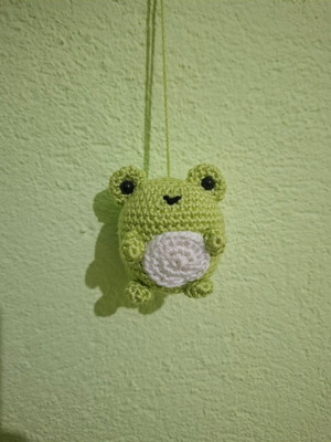 Knitted Frog