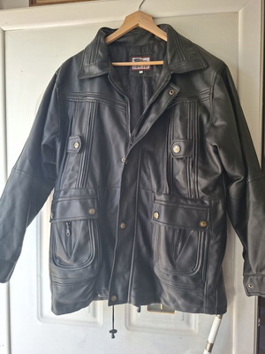 Men's leather jacket like new, black, size L