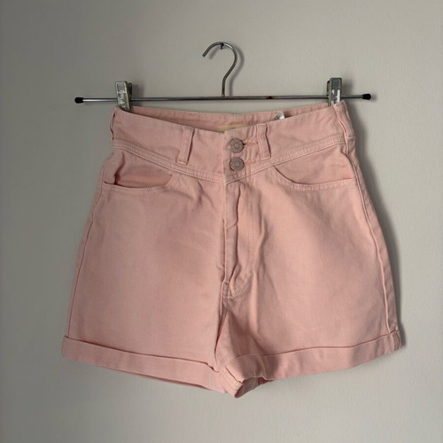 Review baby pink shorts like new, size XS
