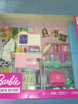 Barbie Ιατρείο Καινούργιο GWV01