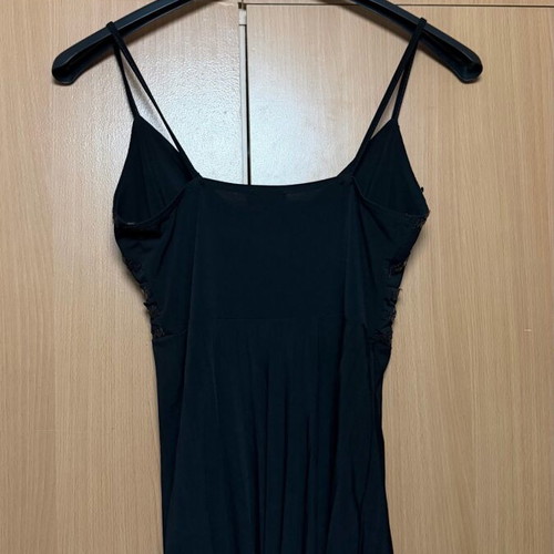 Batik top with sequins and V neckline like new, black