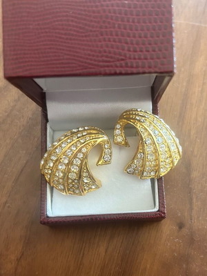 Vintage clip-on earrings gold with zirconia like new