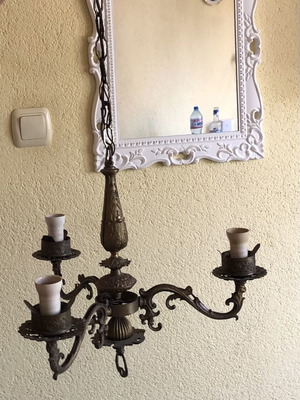 Vintage bronze chandelier like new, baroque style with 3 lights
