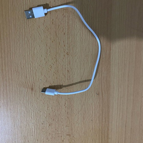 Usb-C cable like new, small size