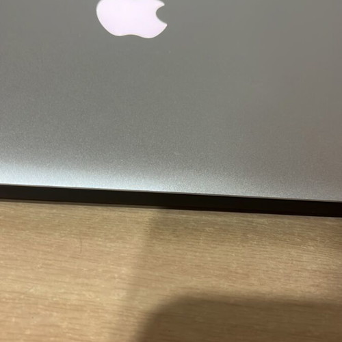 Macbook Air laptop like new, Intel Core i7, 15-inch, 12GB RAM, 128GB SSD, Windows