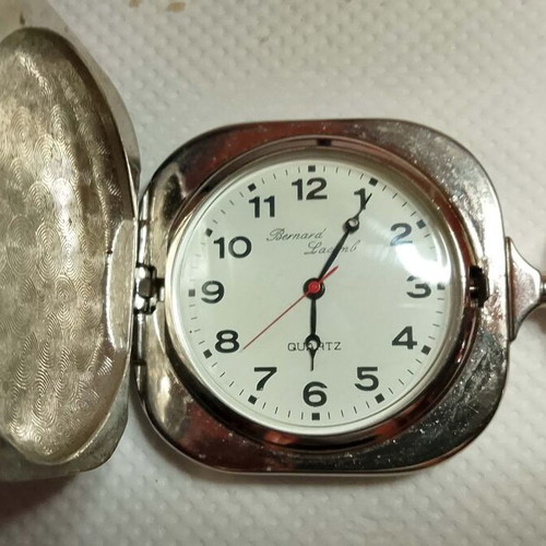 Antique Bandarias 1965-1975 quartz pocket watch silver color like new