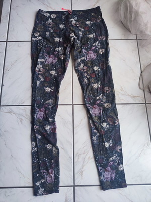Multicolor leggings size M like new