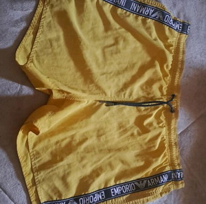 Emporio Armani nrM/Lσε άριστη κατάσταση..