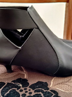 Migato modern ankle boots size 40 used, black