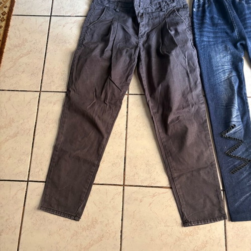 Set of 2 women's pants used, aggressive vintage culture chino and blue leggings