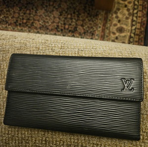 Louis Vuitton Tri-Fold Black Leather Wallet