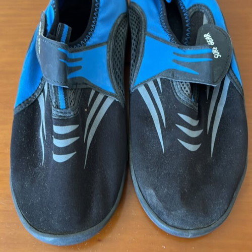 Beach shoes size 40 used, excellent condition