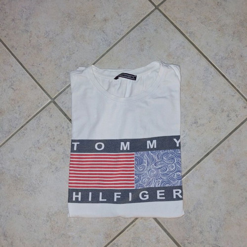 Tommy Hilfiger t-shirt logo white like new, size M