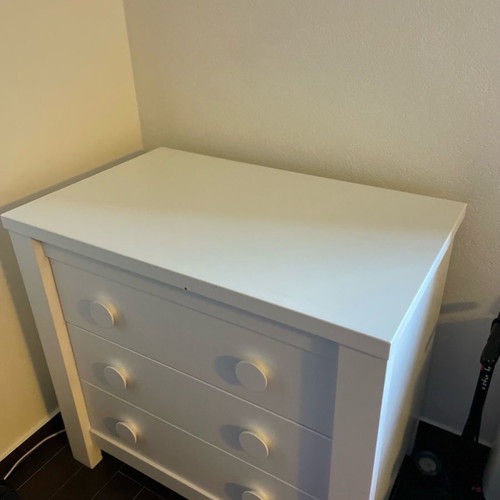 Mothercare changing dresser used, white with deep drawers