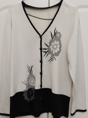 Knitted women's set with short-sleeve blouse and matching spring cardigan like new