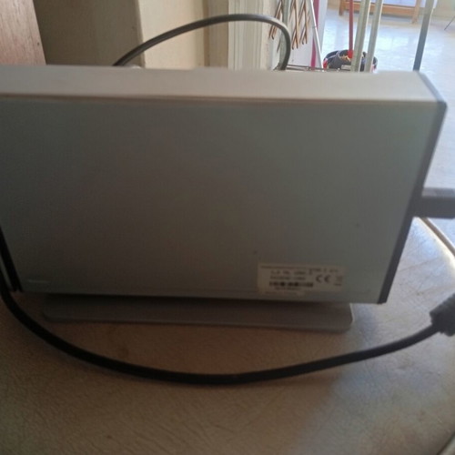 Toshiba Stor.E 3.5 Inch External Hard Drive like new