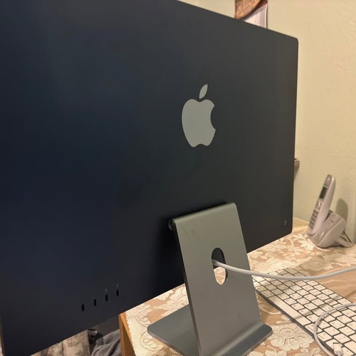 Apple iMac M1 24” 4.5K 16GB RAM 512GB SSD like new