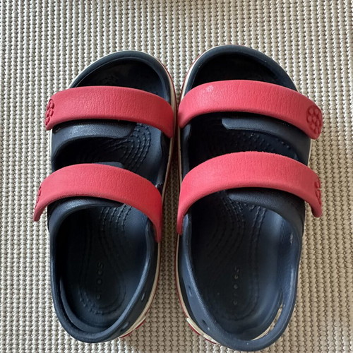 Crocs kids sandals size 9, red and blue