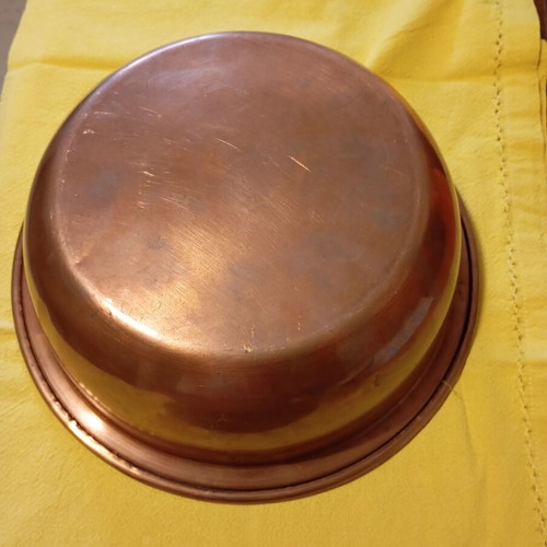 Vintage copper pot with lid like new, traditional with initials