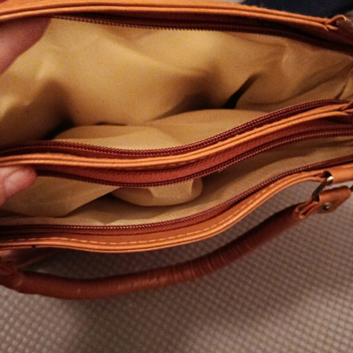 Vintage Guiliano shoulder bag like new, leather patchwork design