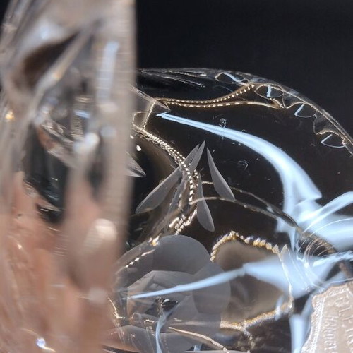 Small crystal decorative basket like new