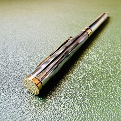 Zippo metal pen silver with gold details