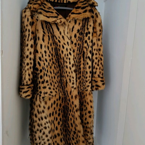 Women's coat with natural mink fur Skaperdas used, size L-XL