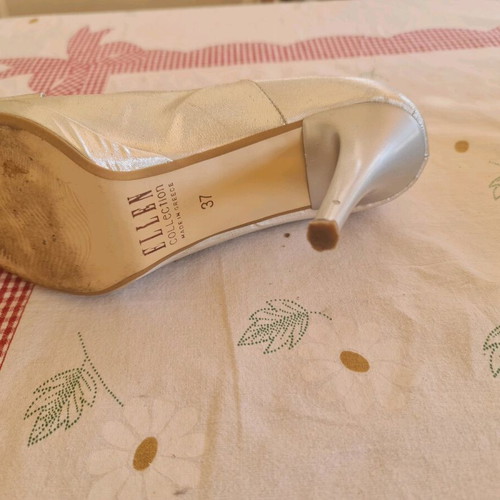 Ellen collection silver 10cm heels used, size 37