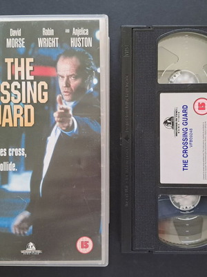 The Crossing Guard VHS like new, English audio, drama