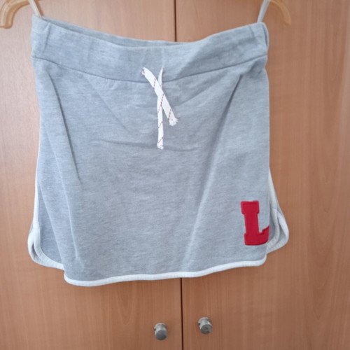 H&M skirt gray like new