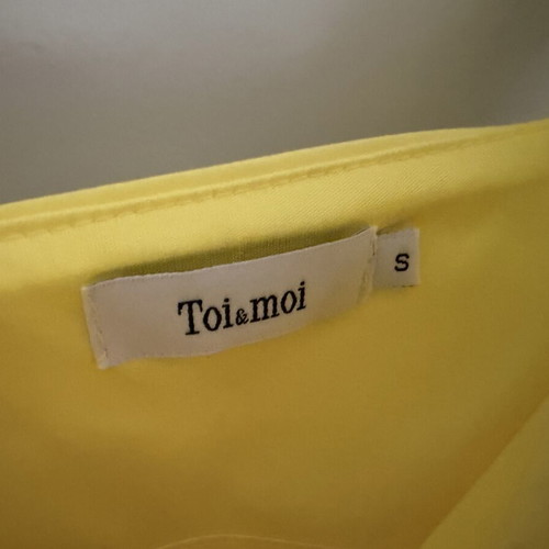 Crop top Toi&Moi size Small like new, yellow