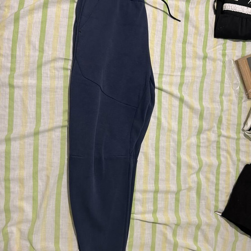 Nike Tech Fleece men's pants navy, size M