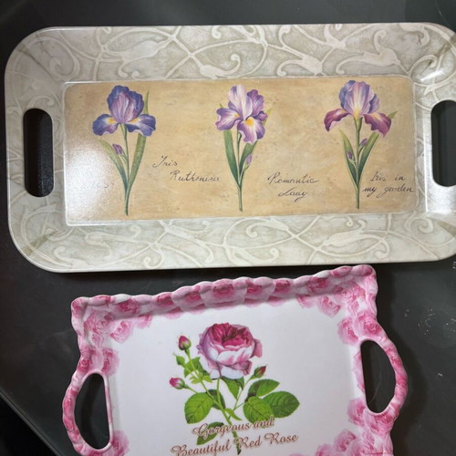 Plastic serving trays new, set of 2 pieces