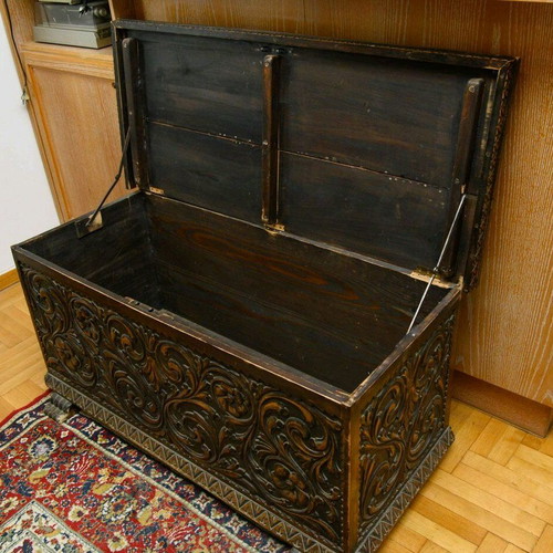 Skyrian carved wooden chest used antique