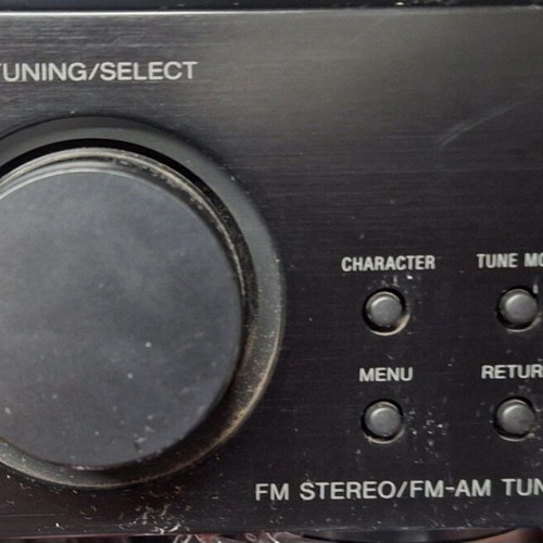 Sony tuner used with minor scratches
