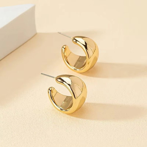 Chunky round gold-colored earrings new, smooth metal open design
