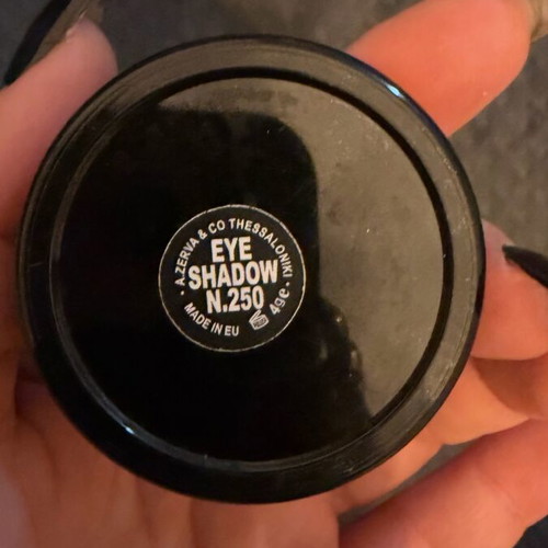 Zerva eyeshadows like new