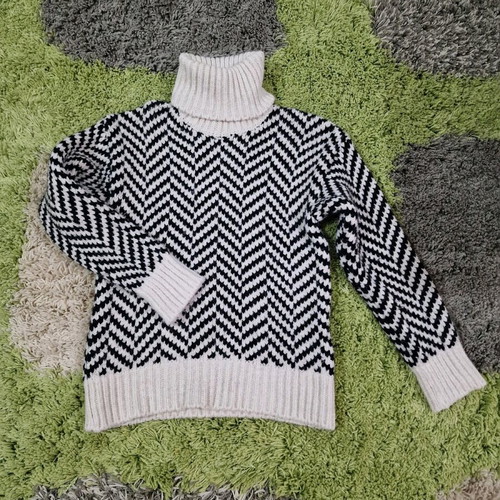 Mango high neck sweater like new, size S, black and white