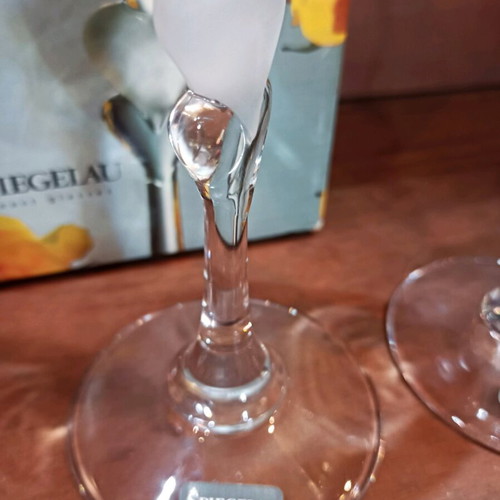 Spiegelau wine glasses new with frosted glass hearts, set of 2
