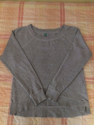 Φουτεράκι Benetton γκρι, Νο XS, σαν καινούργιο