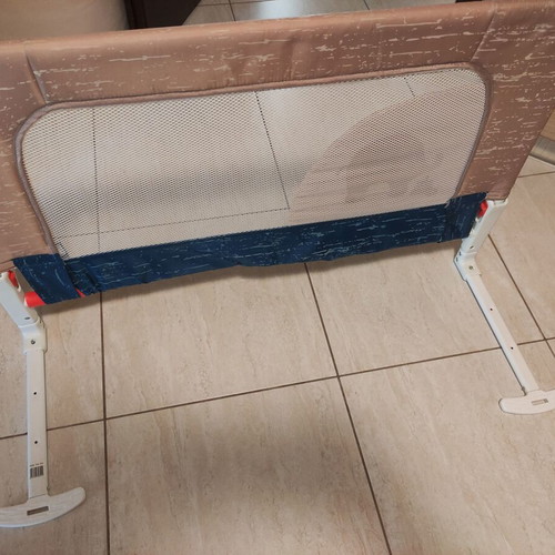 Bed guard for toddler bed like new