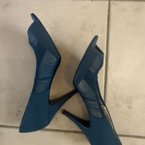 Nine West peep toe suede women's heels used, turquoise