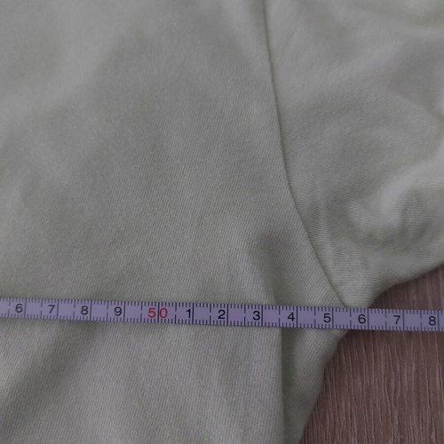 Levi’s women’s t-shirt size M like new, light green