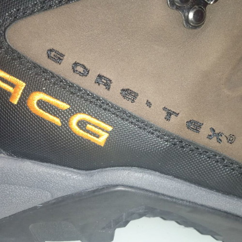 Nike ACG Gore-Tex boots size 45 new